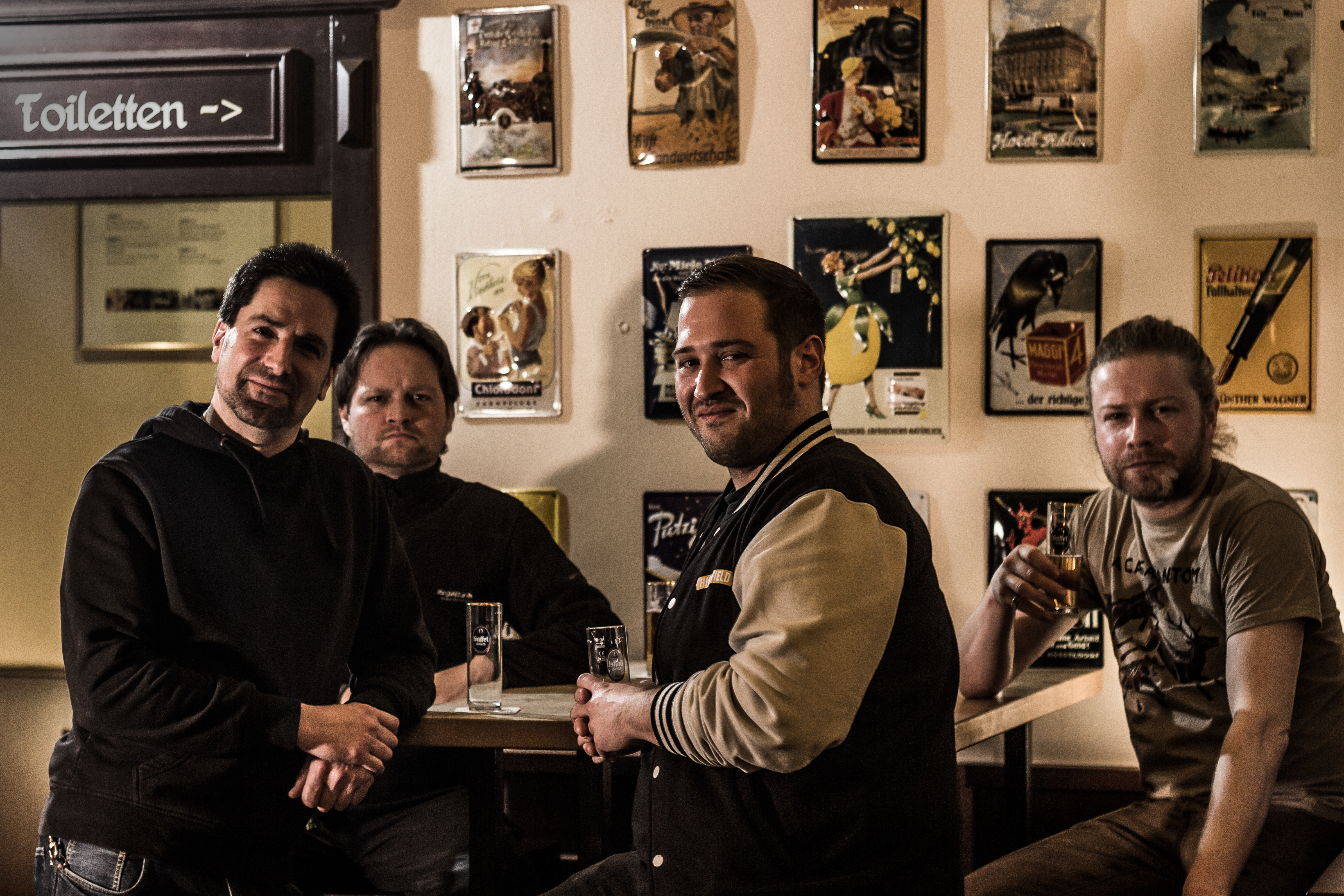 Blinker Links - Promofoto 3